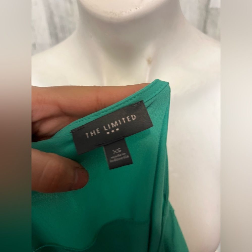 Green blouse  - Picture 5 of 7